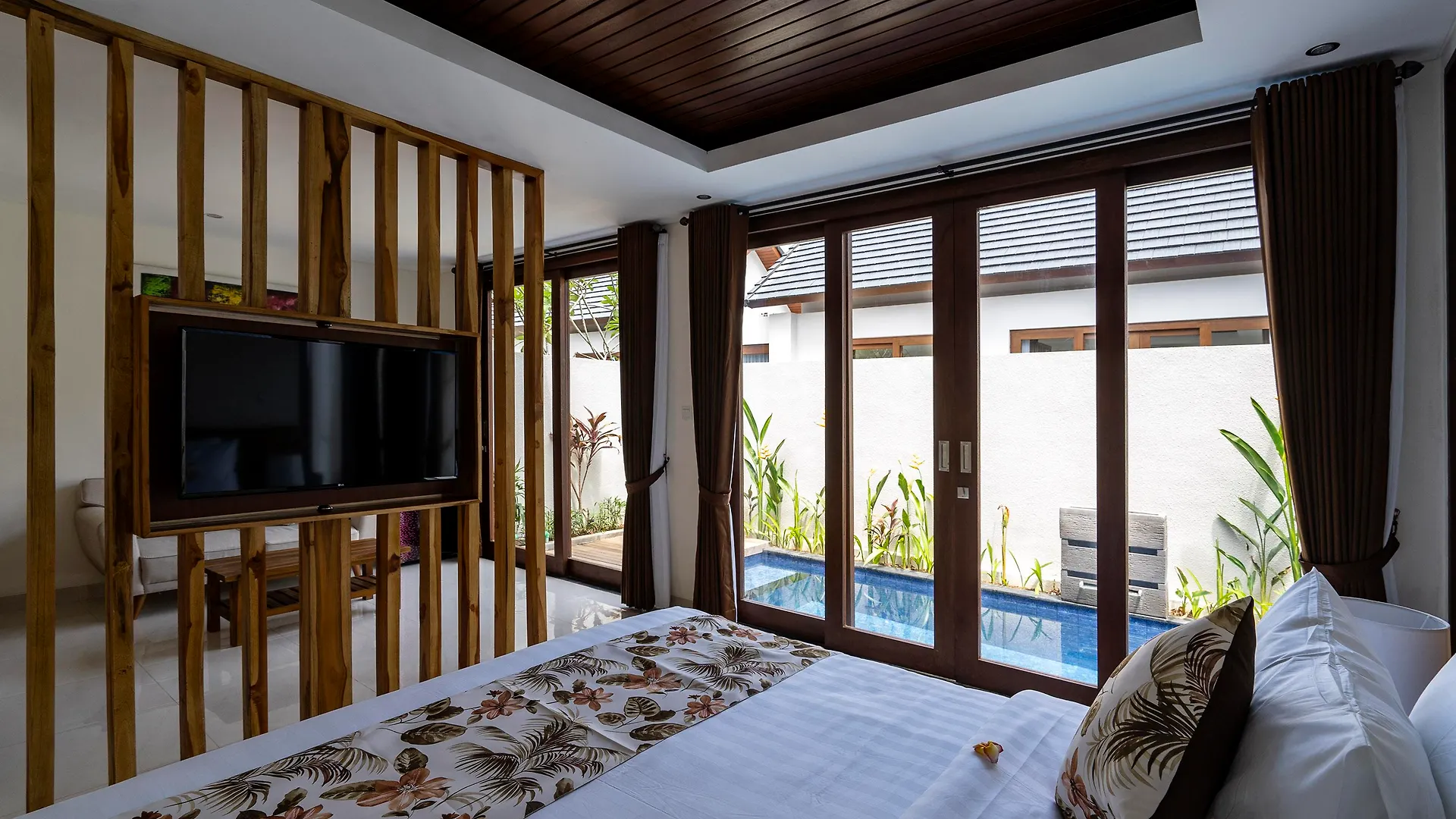 The Calna Villa Bali Kuta